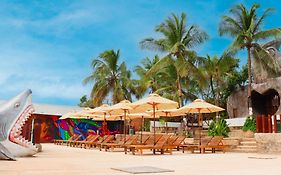 Hotel Blue Cove By On Vacation